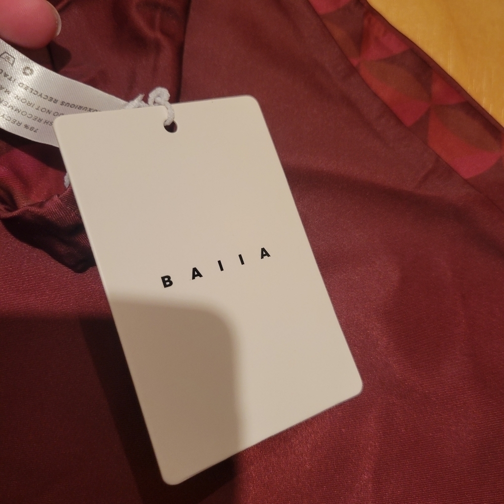 Baiia Monroe Reversible Maroon Geometric One Strap Luxe Swim Top New Size 14 - Picture 5 of 6
